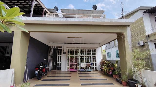 2 storey terrace Perdana College Height Pajam Mantin | END LOT 1