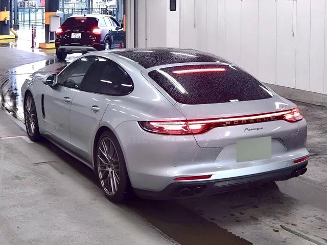 2022 Porsche PANAMERA 2.9 V6 PLATINUM EDITION NFL - 3