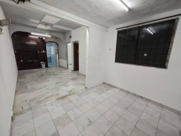 Facing Corner Side Easy Parking Anjung Bercham Good Condition Single S 1