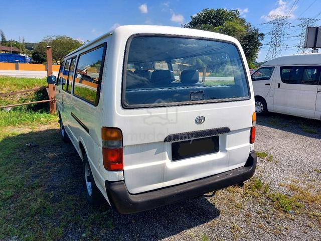 Toyota HIACE 2.5 (D) WINDOW VAN POWER STEERING - 4
