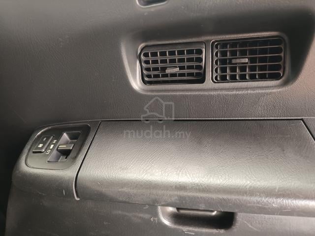 2003 Honda STREAM 2.0 iV (A) - 5