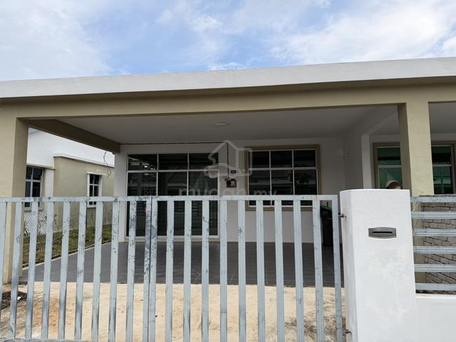 Rumah baru Taman Lurik Indah 1