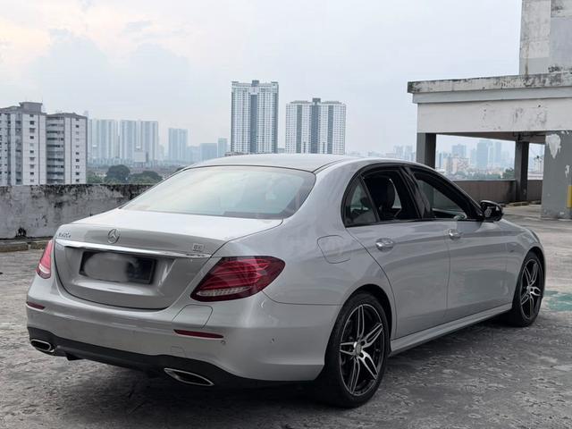MERCEDES E350E 70KM LOW MIL SROOF BURMESTER 360v - 5