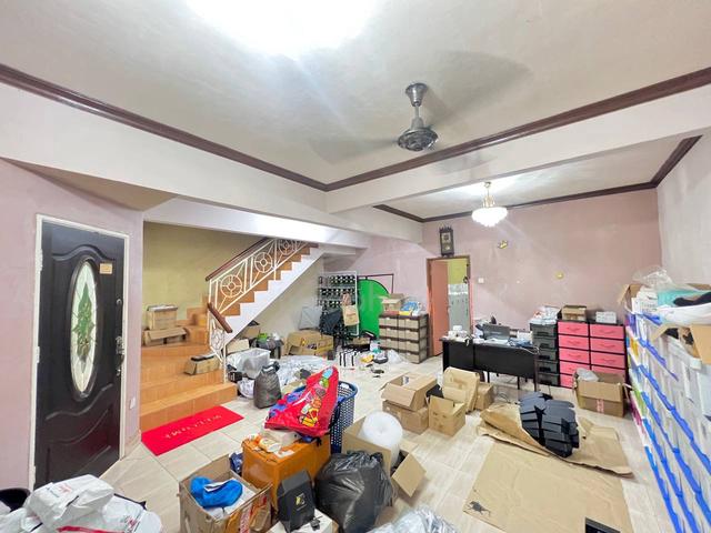 FACING OPEN Double Storey 22'x70'  Jalan Nova U5 Subang Bestari 3