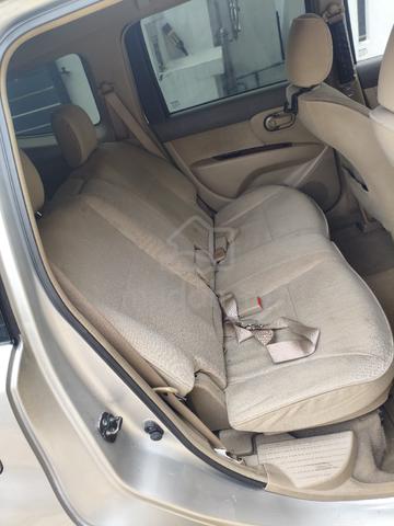 2009 Nissan GRAND LIVINA 1.8 IMPUL (A) - 4