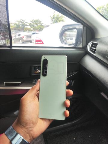 sony xperia 1 iv 5G 256GB untuk dilepakan - photo 2 of 5