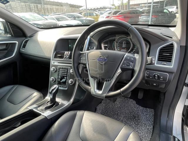 2017 Volvo XC60 2.0 T6 FACELIFT (A) FSR 89K KM FUL - 5
