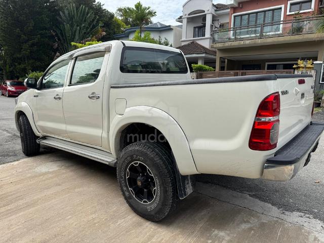 2013 Toyota HILUX 2.5 G VNT (A) - 2