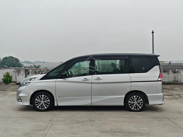 2018 Nissan SERENA 2.0 S-HYBRID PREMIUM HIGHWAY - 4