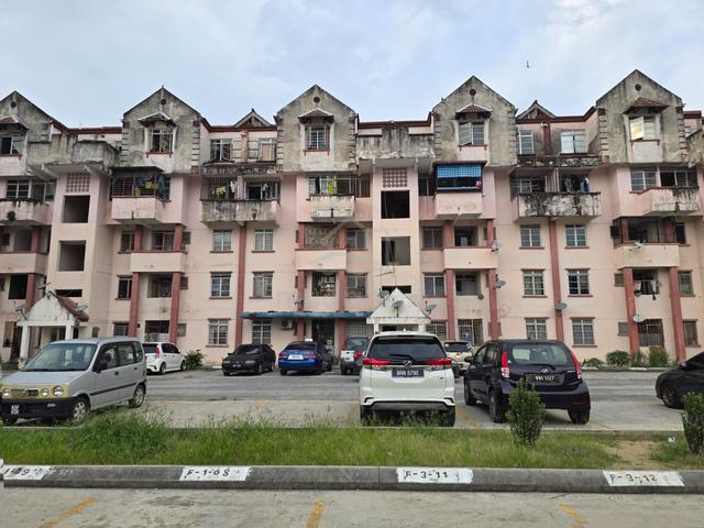 Pangsapuri Langat Utama 1