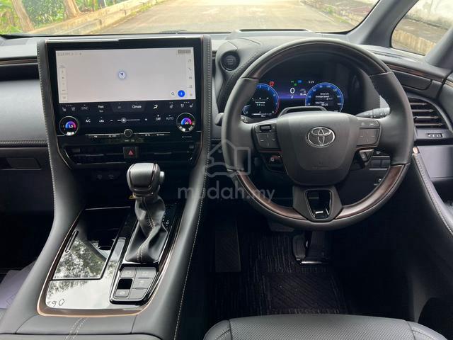 2024 Toyota ALPHARD 2.5 SC HUD,SUNROOF,FULL UNREG - 4