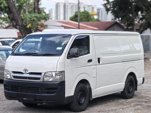 2007 Toyota Hiace 2.5 Panel Van - 2