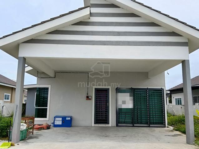 Rumah Bungalow Single Storey 1