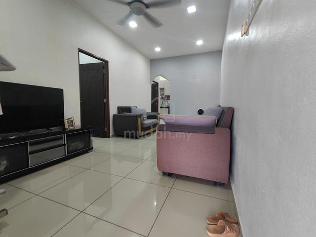 Peaceful Single Storey Terrace House for Sale at Berapit 1