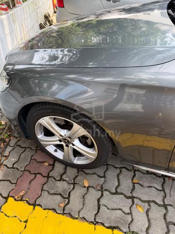 2018 Mercedes Benz E200 2.0 AVANTGARDE (CKD) (A) - 3