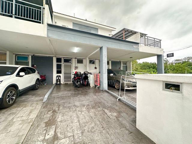 NEAR UITM PUNCAK ALAM!!🔥| Simfoni Perdana LBS Puncak Alam Townhouse 1