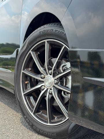 2018 Toyota VOXY 2.0 ZS KIRAMEKI (A) - 5