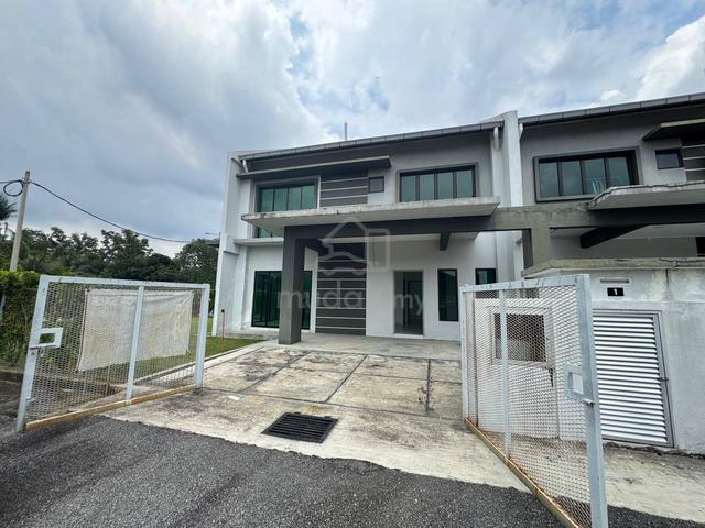 [CORNER LOT,TAMAN CHEMBONG UTAMA,REMBAU]Teres Baru 2Tingkat utk dijual 1