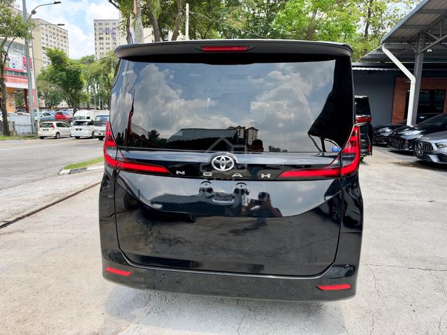 2023 Toyota NOAH 2.0 X 8S 1PD Push Start 8Y Wrty - 4