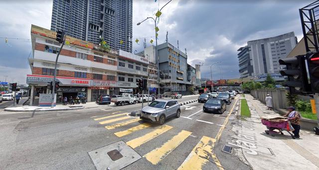 3 Storey Shop lot near MRT LRT Chan Sow Lin Jalan Pasar Pudu KL 1