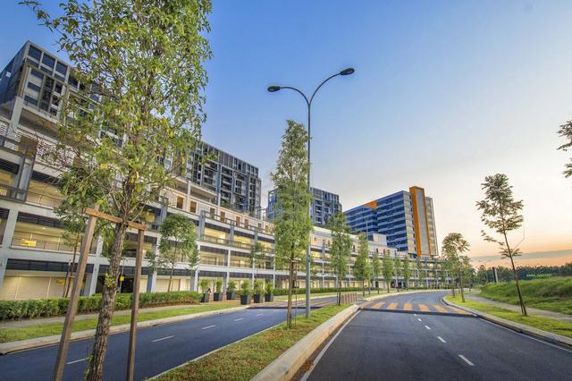 SPACIOUS RETAIL Radia Commercial Facing Arked Arena High Exposures 1