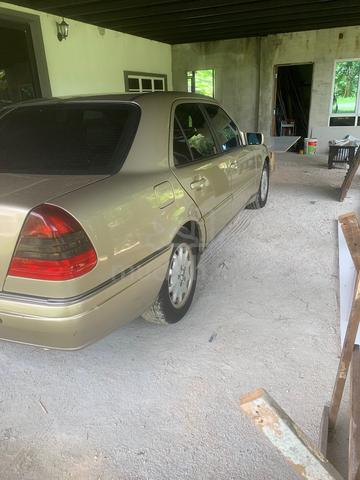 1995 Mercedes Benz 2.3 (A) - 3