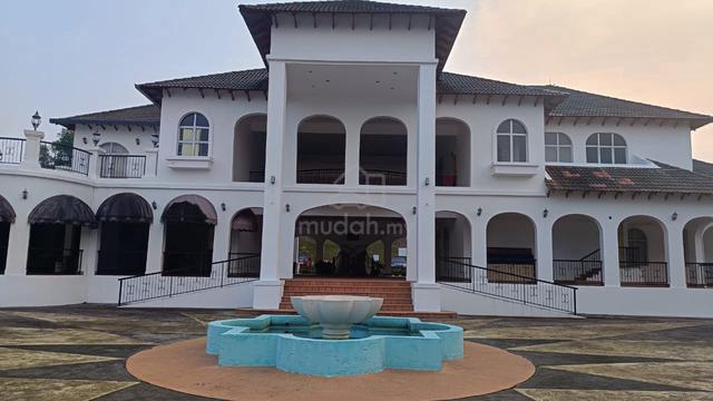 bilik sewa spanish villa untuk wanita sahaja 1