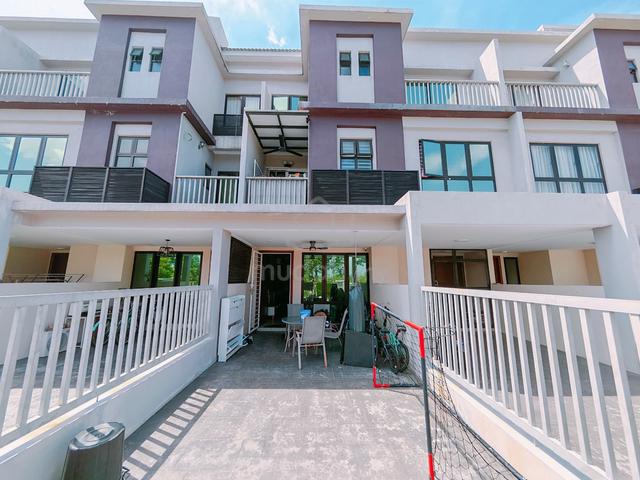 Freehold Townhouse | Gated Guarded|The Strata @ Bandar Puteri Bangi 1