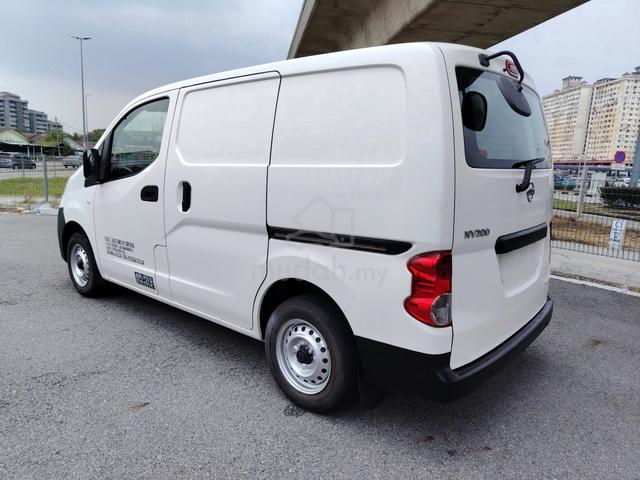 2019 Nissan NV200 1.6 (M) Panel Van - 4
