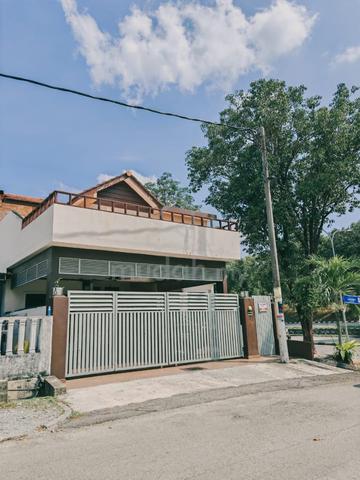 Nice Unit Corner Lot 2-Storey Terraced, Taman Sri Andalas for Sale 1