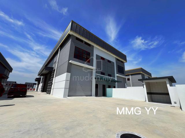 - Brand New - Kiip Cluster Semi-D Factory Factory For Rent 1