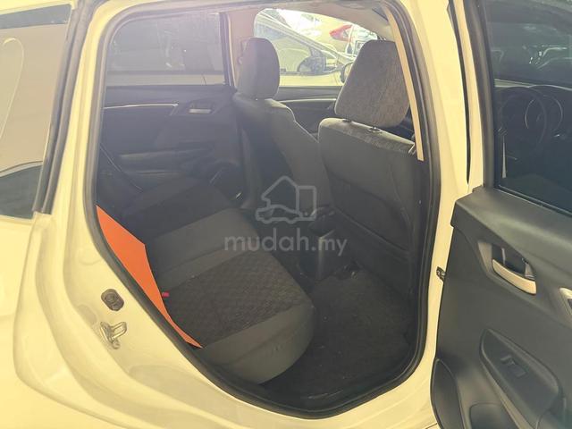 2015 Honda JAZZ 1.5 E (FREE WARANTY, TINTED) - 5