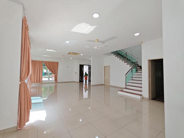 Double - Storey Semi D Clover @ Garden Residence Cyberjaya Near MRT 1