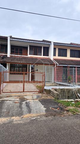 Jalan Keembong/ Johor Jaya/ 2 Storey/ 4bed 3bath/ 22x70 sqft/ Cheapest 1