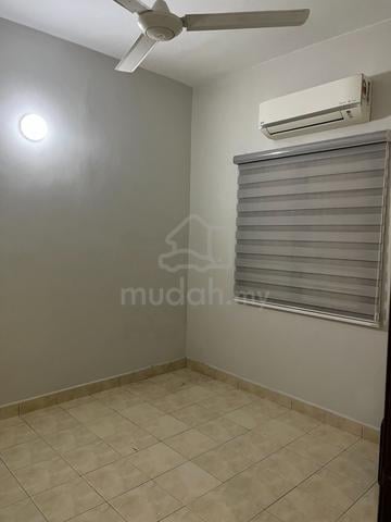 Rent Jalan Gamelan 8 Bandar Bukit Raja Terrace House, Fully Furnished 1