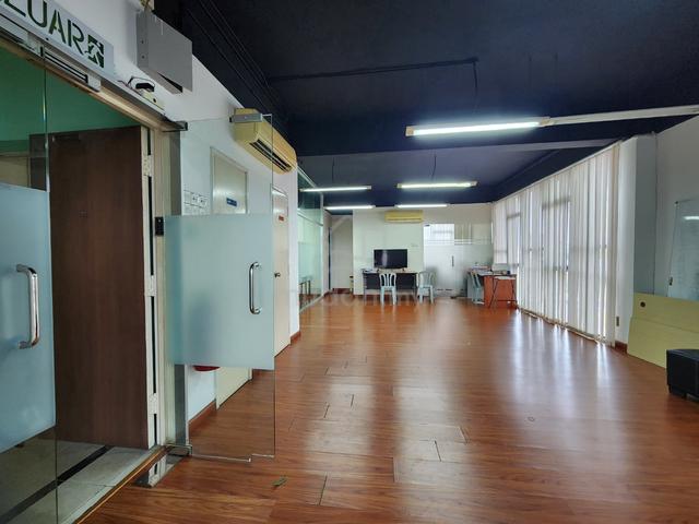 Semi-D Shop Office c/w Lift 2nd Floor Galeri Empire Klang Centro Mall 1