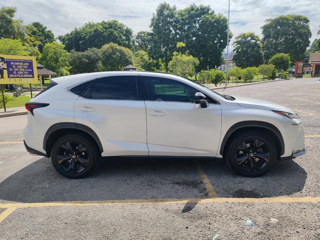 Lexus NX200 2.0 T F-SPORT SUNROOF P/BOOT TIPTOP - 5