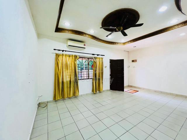 Fully Renovated 2-Storey House (20x65) @ Tmn Pinggiran Saujana Kajang 1