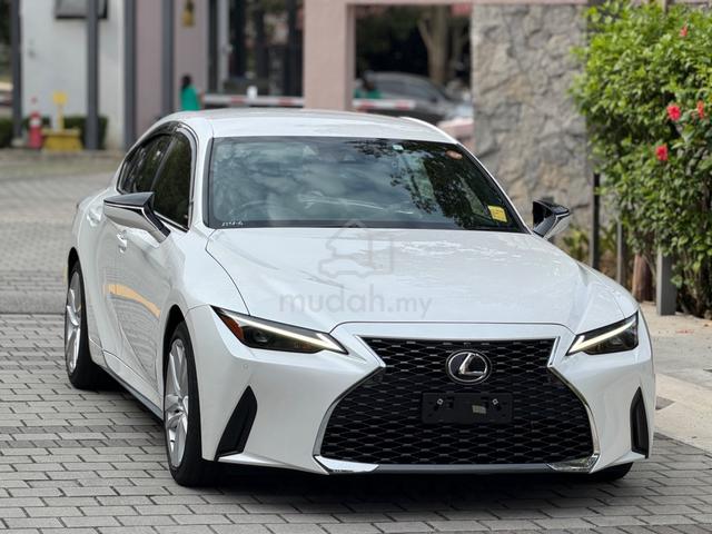 2023 Lexus IS300 2.0 BASE - 2