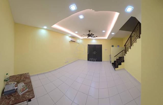 Double Storey @ Bandar Bukit Raja (Saron 2) Vacant Move In Ready. 1