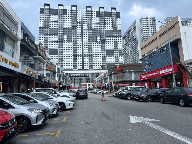 Cheras Trader Squre, C180 for rent 1