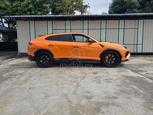 Unreg 2023 Lamborghini URUS PERFORMANTE AKRAPOVIC - 3