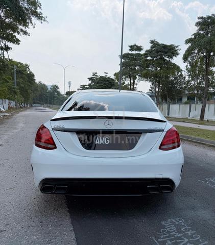 2016 Mercedes Benz C200 W205A C63 bodykit - 4