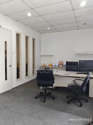 Adda Heights - 2nd Storey End-lot, Office Floor is Available For Rent! 1