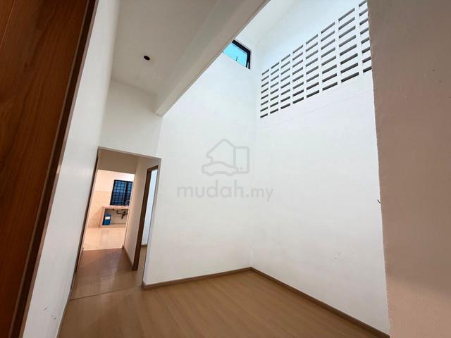 JB Town/Taman Sentosa/Single Storey 1