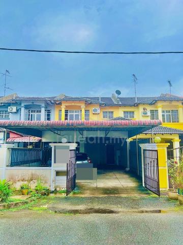Taman Kota Jaya Kota Tinggi / Bumi lot / Renovated unit 1