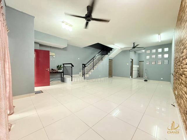 Setia Alam Nusantara double storey to rent 1