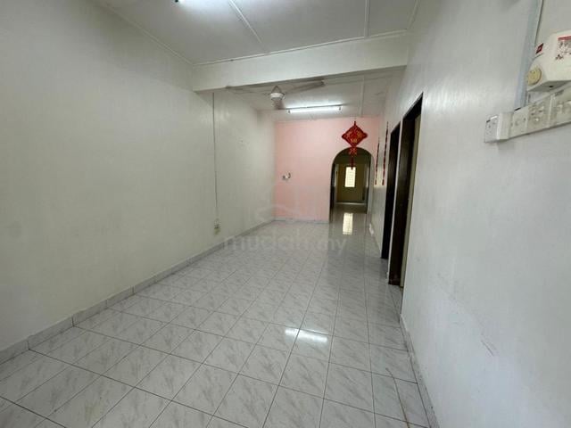 Freehold Single Storey Terrace Tmn Datuk Palembang Bukit Baru near GH 1