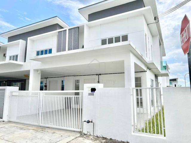 CORNER LOT 2 Storey Nusari Bayu 2B Bandar Sri Sendayan 1