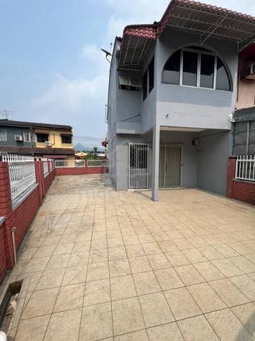 Taman Sri gombak Sg4 for rent End lot Facing Garden batu caves parking 1